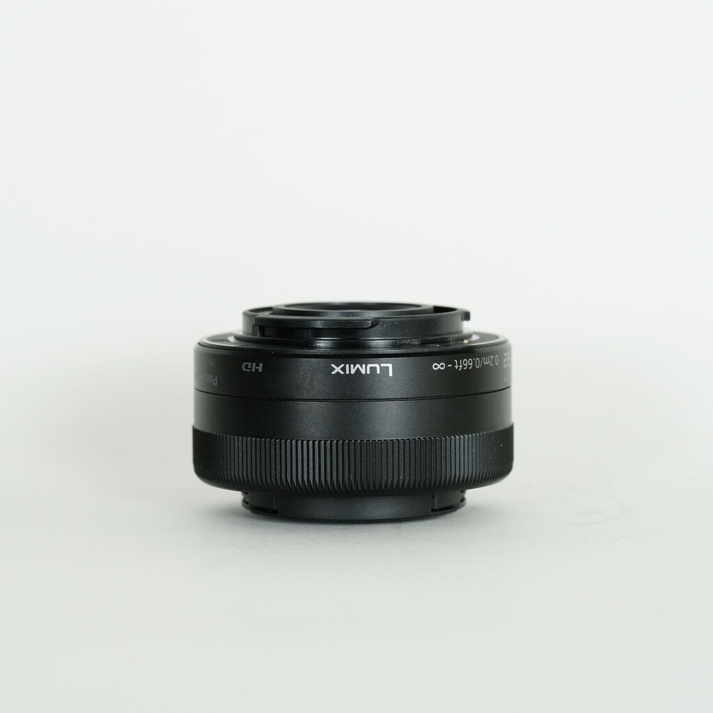 Panasonic LUMIX DC-G100V 標準ズームレンズ ＋ トライポッドグリップキット