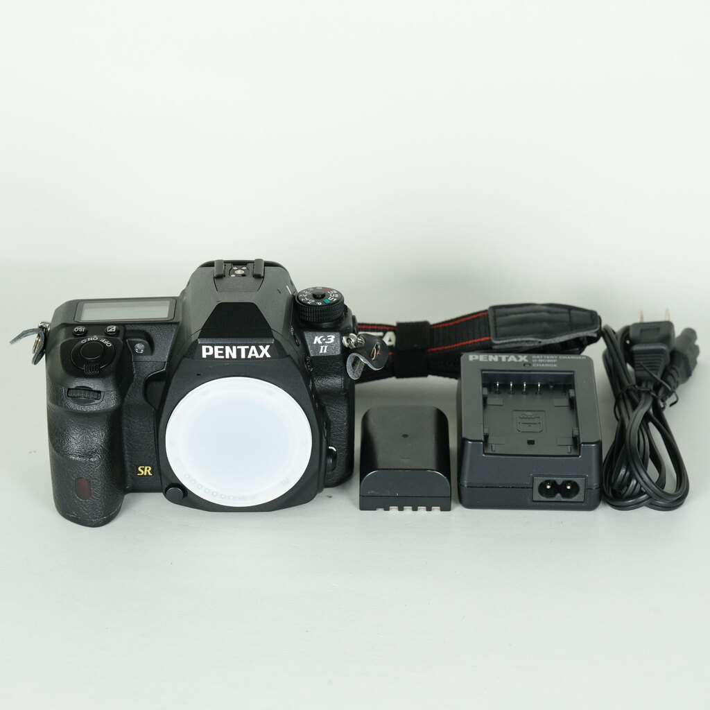 PENTAX K-3 II �{�f�B