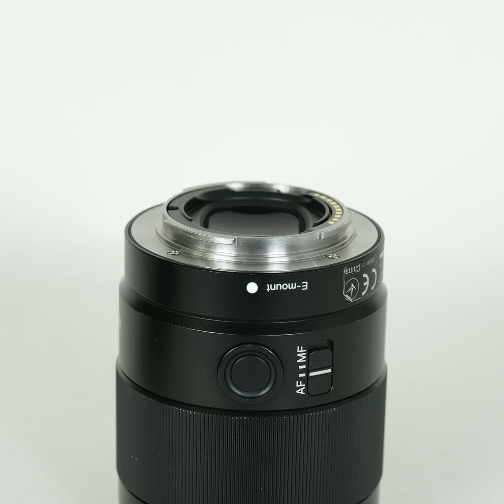 SONY FE 35mm F1.8 SEL35F18F