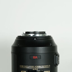 Nikon AF-S VR Micro-Nikkor 105mm f/2.8G IF-ED