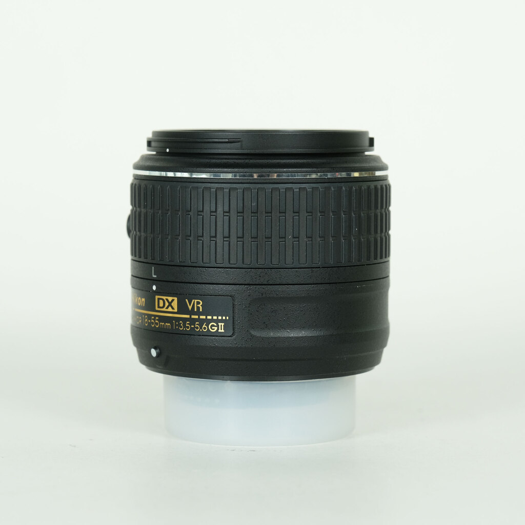 Nikon AF-S DX NIKKOR 18-55mm f3.5-5.6G VR II