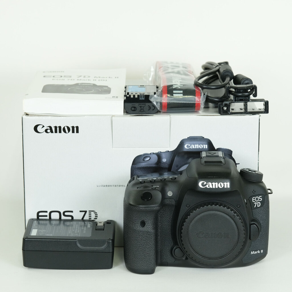 Canon EOS 7D Mark II Canon EOS 7D Mark II
