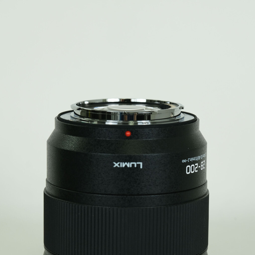 Panasonic LUMIX S 28-200mm F4-7.1 MACRO O.I.S. Panasonic LUMIX S 28-200mm F4-7.1 MACRO O.I.S.