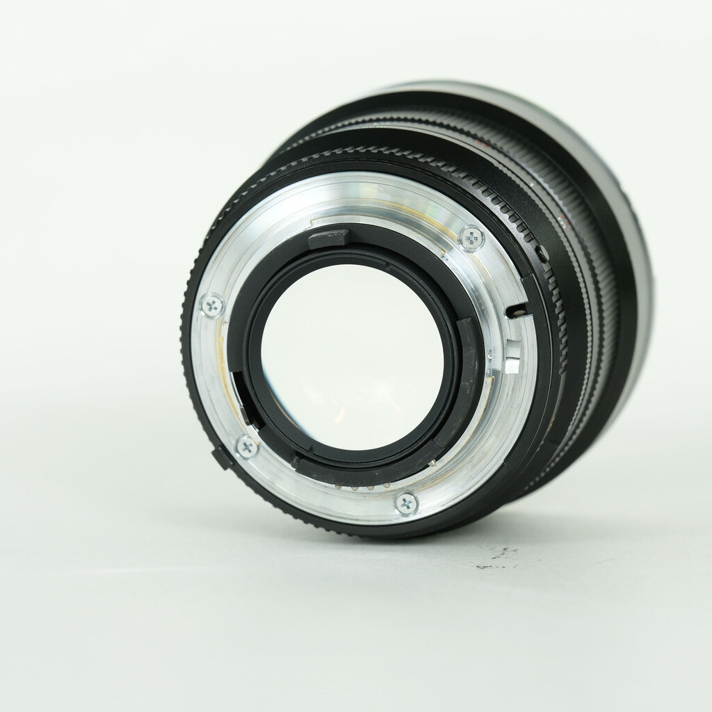 Carl Zeiss Planar T* 85mm F1.4 ZF.2 [ニコンF用]の出品 | ONE SCENE