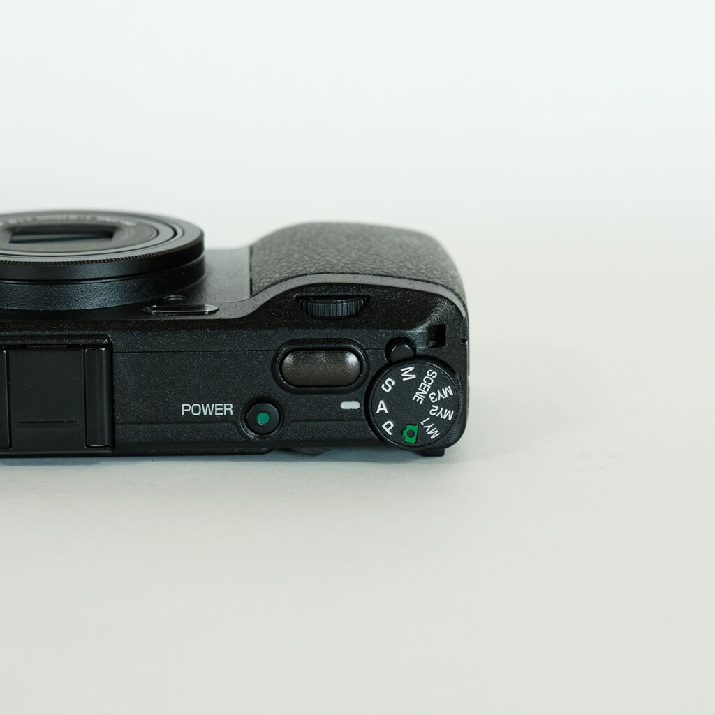 RICOH GR DIGITAL IVの出品 | ONE SCENE（ワンシーン）