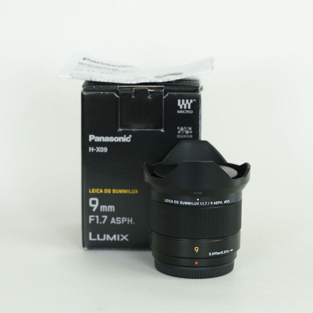 Panasonic LEICA DG SUMMILUX 9mm / F1.7 ASPH. Panasonic LEICA DG SUMMILUX 9mm / F1.7 ASPH.