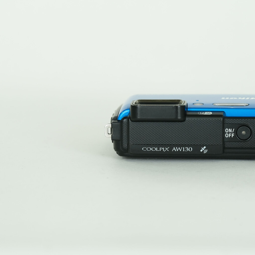 Nikon COOLPIX AW130 ブルー