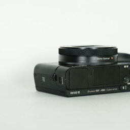 SONY Cyber-shot DSC-RX100M6