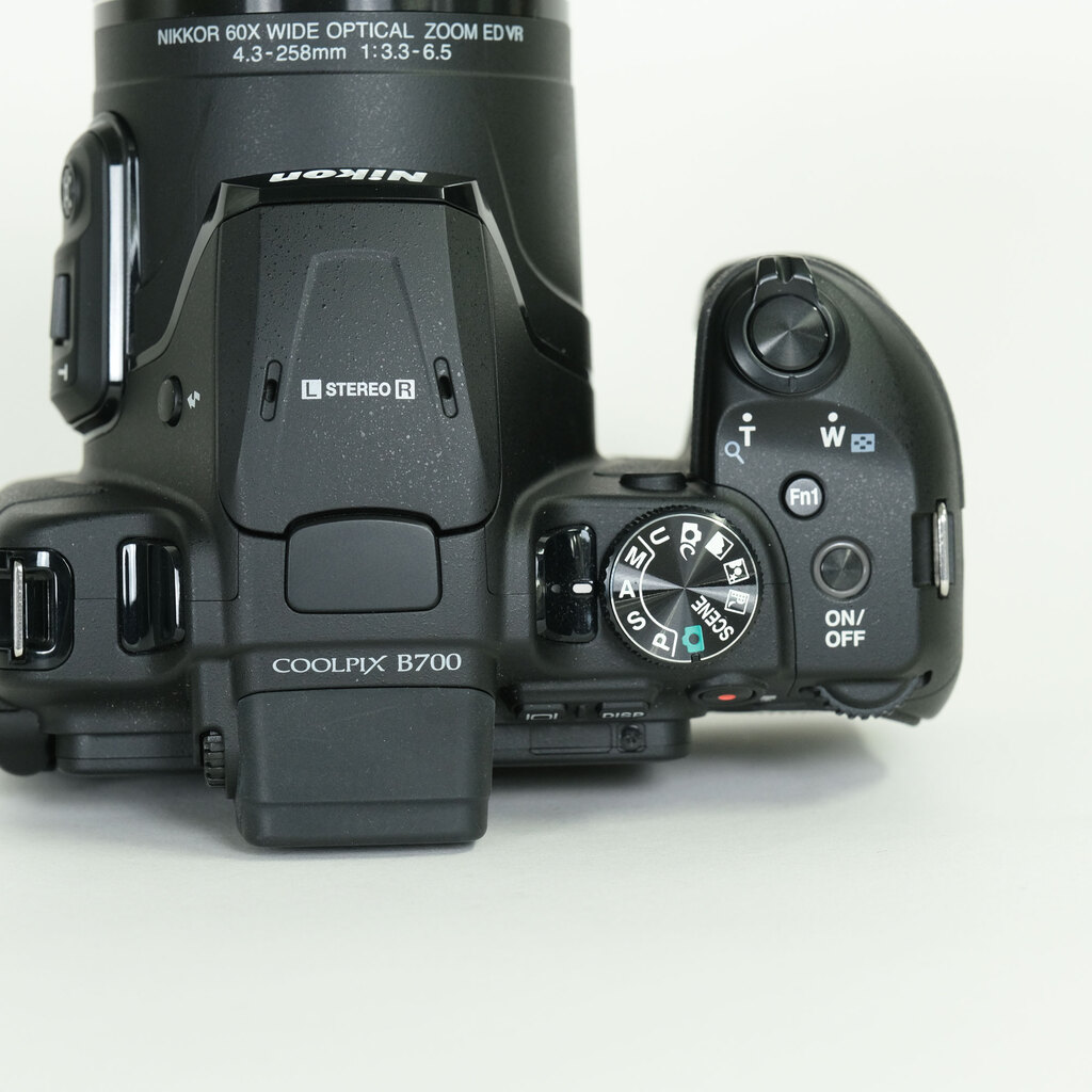 Nikon COOLPIX B700 ブラック Nikon COOLPIX B700 ブラック