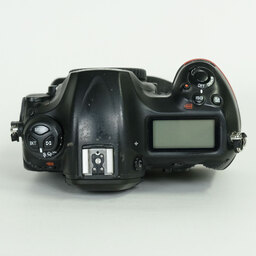 Nikon D5 ボディ（CF-Type）