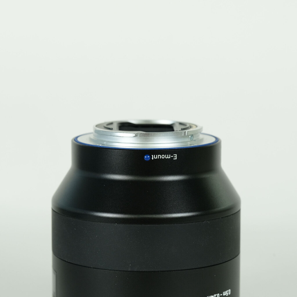 Carl Zeiss Batis 2/40 CF [ソニーE用]の出品 | ONE SCENE（ワンシーン）