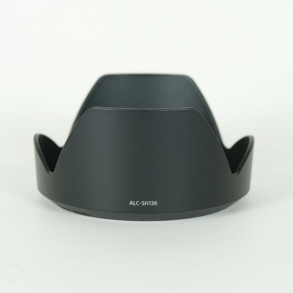 SONY FE 24-240mm F3.5-6.3 OSS SEL24240