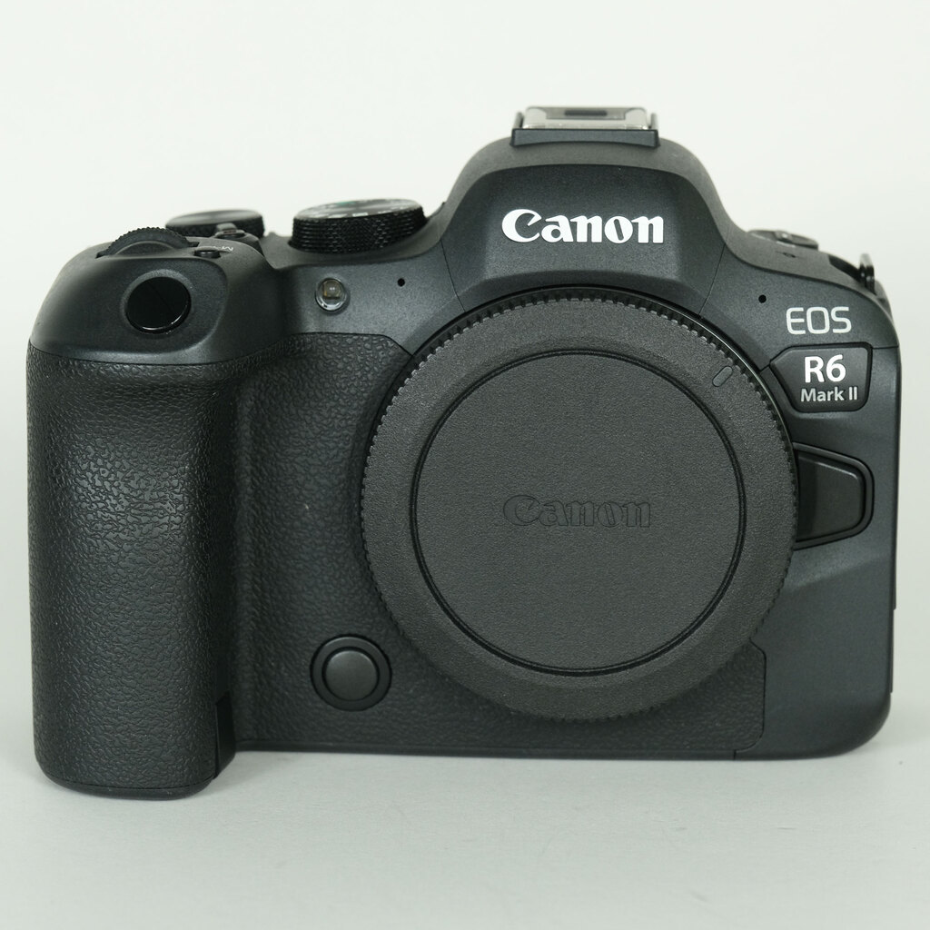 Canon EOS R6 Mark II [�{�f�B]