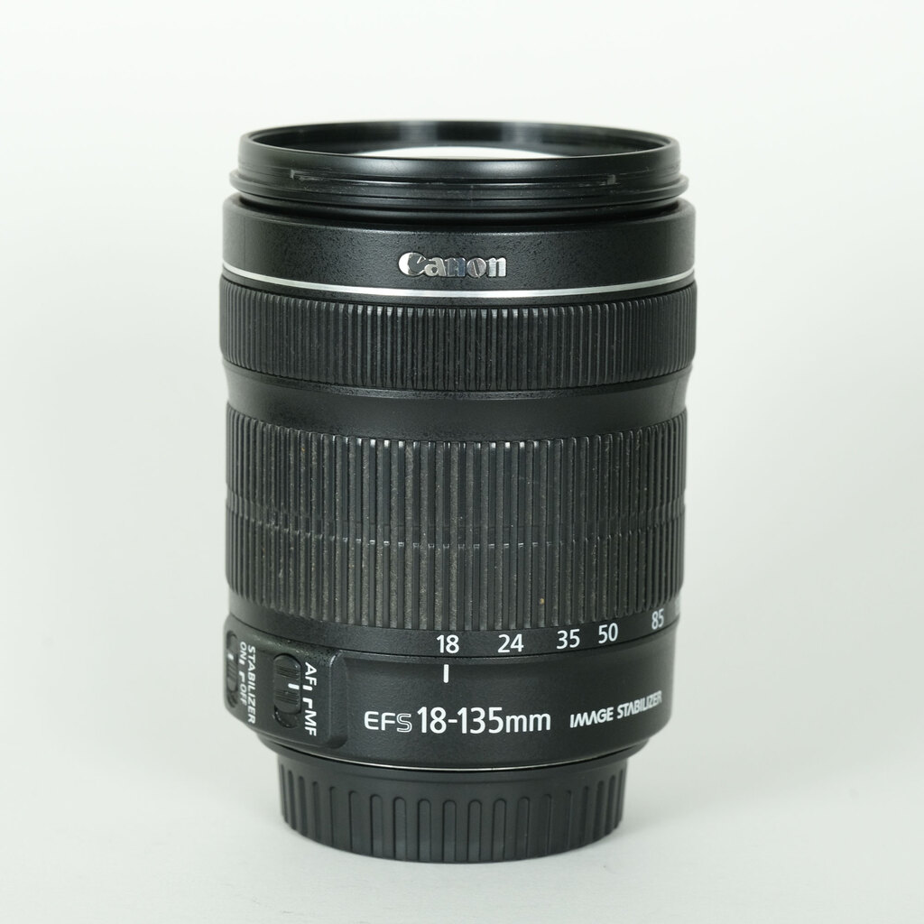 Canon EF-S18-135mm F3.5-5.6 IS STM Canon EF-S18-135mm F3.5-5.6 IS STM