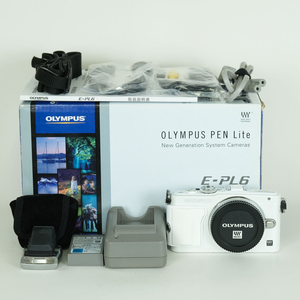 OLYMPUS PEN Lite E-PL6 ボディ ホワイト