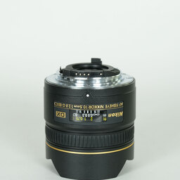 Nikon AF DX Fisheye-Nikkor 10.5mm F2.8G ED Nikon AF DX Fisheye-Nikkor 10.5mm F2.8G ED