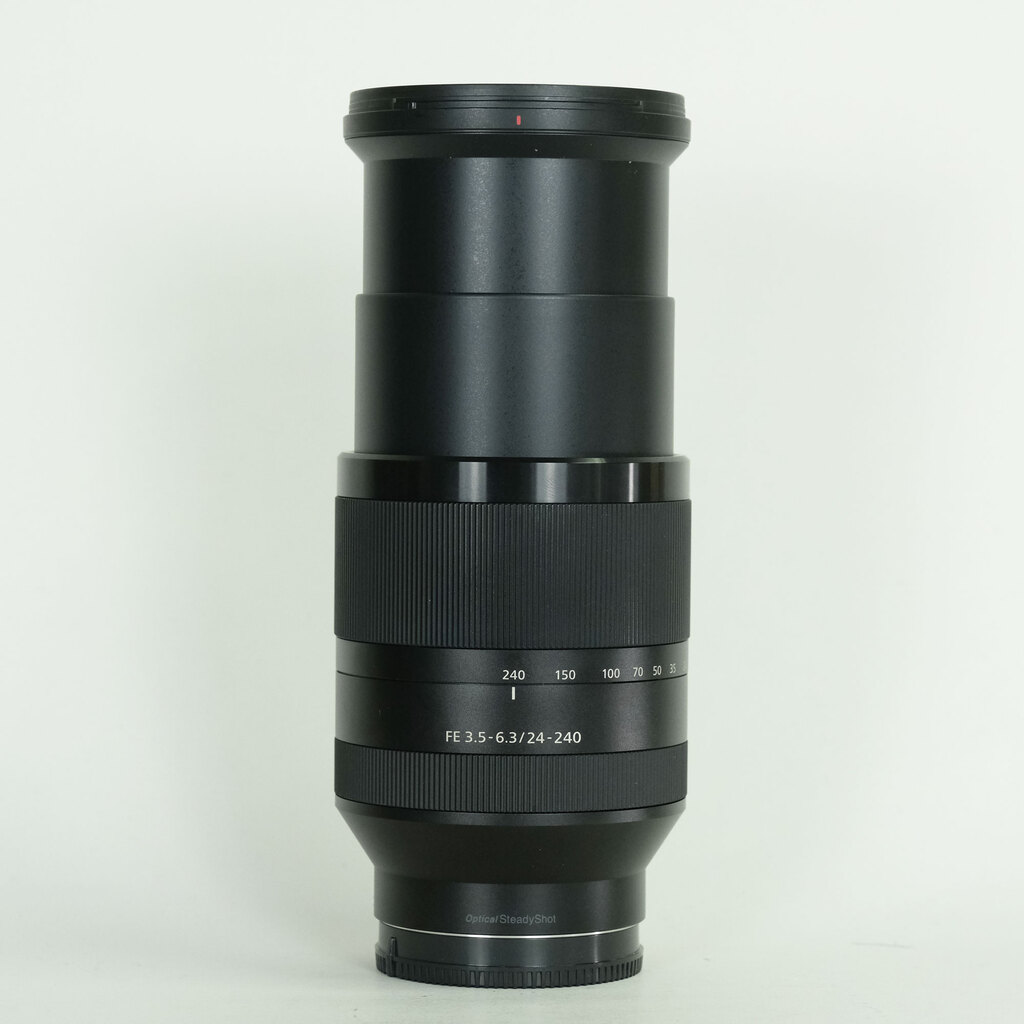 SONY FE 24-240mm F3.5-6.3 OSS SEL24240
