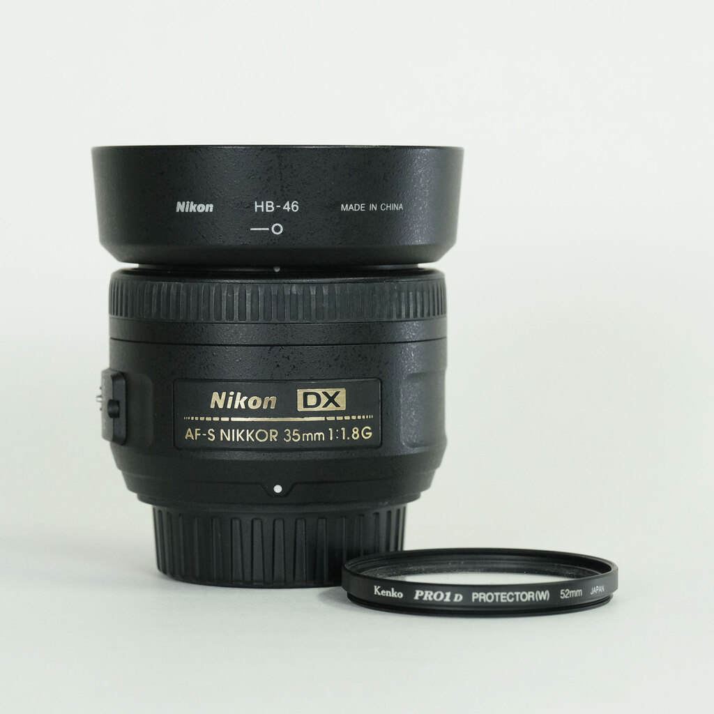 Nikon AF-S DX NIKKOR 35mm f/1.8G Nikon AF-S DX NIKKOR 35mm f/1.8G