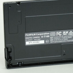 FUJIFILM X-T100