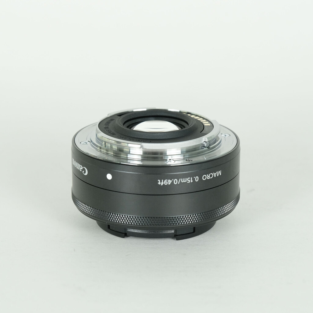 Canon EF-M22mm F2 STM