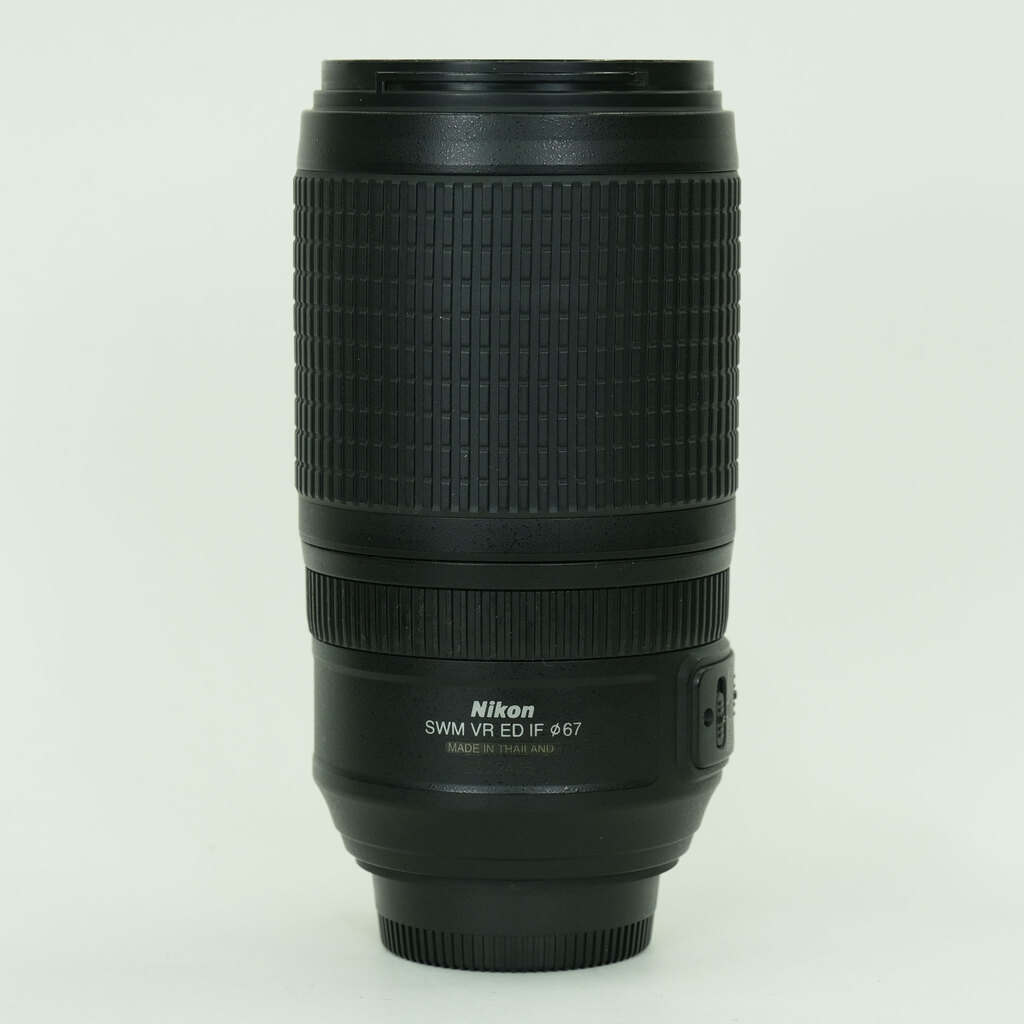 Nikon AF-S VR Zoom-Nikkor 70-300mm F4.5-5.6G IF-ED Nikon AF-S VR Zoom-Nikkor 70-300mm F4.5-5.6G IF-ED