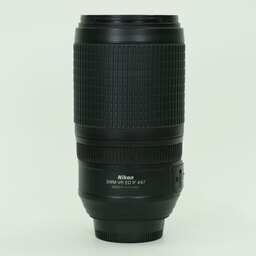Nikon AF-S VR Zoom-Nikkor 70-300mm F4.5-5.6G IF-ED Nikon AF-S VR Zoom-Nikkor 70-300mm F4.5-5.6G IF-ED
