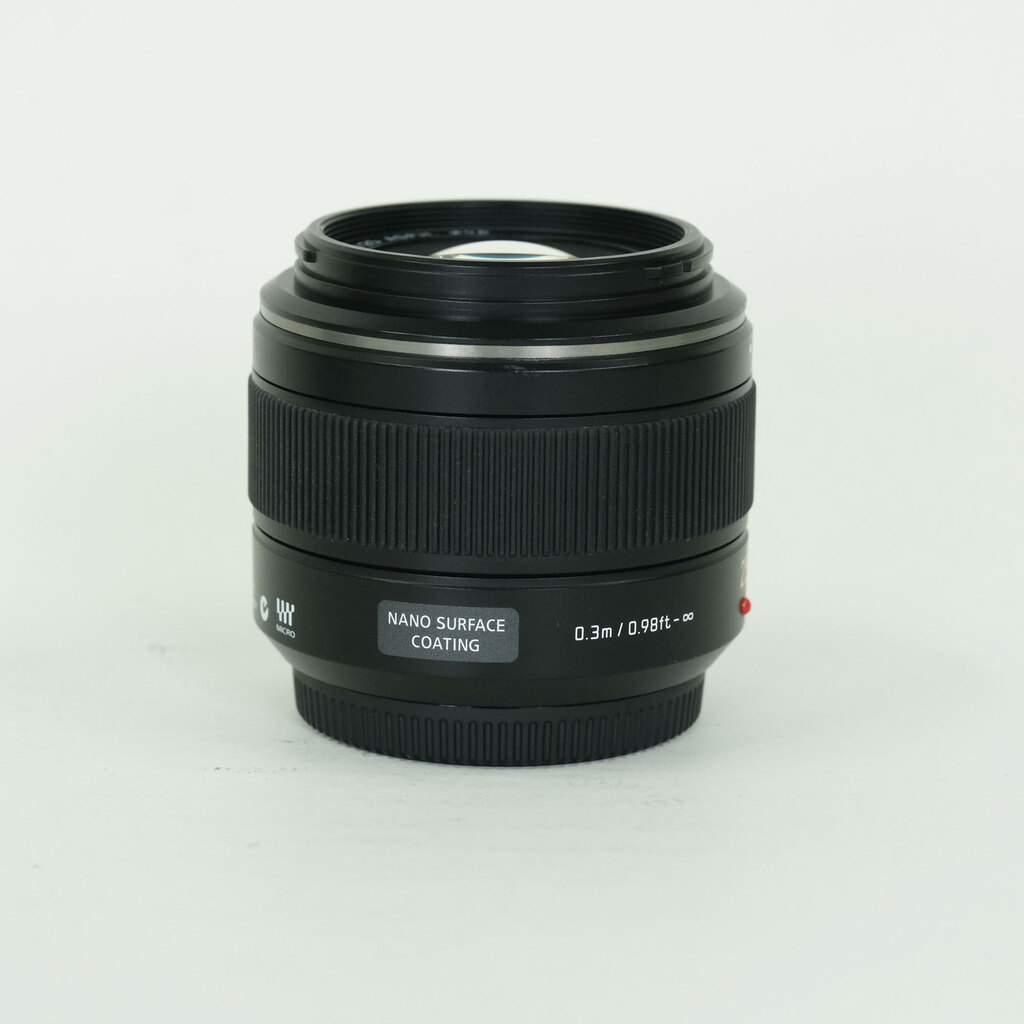 Panasonic LEICA DG SUMMILUX 25mm F1.4 ASPH. H-X025 Panasonic LEICA DG SUMMILUX 25mm F1.4 ASPH. H-X025
