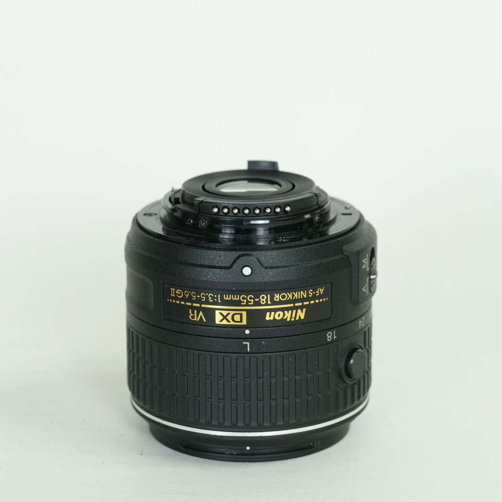 Nikon AF-S DX NIKKOR 18-55mm f3.5-5.6G VR II
