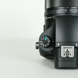 SONY Cyber-shot DSC-RX10M3 SONY Cyber-shot DSC-RX10M3