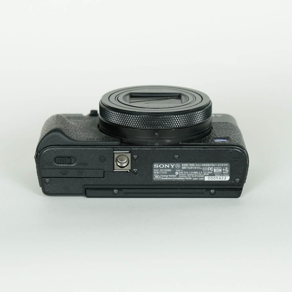 SONY Cyber-shot DSC-RX100M6 SONY Cyber-shot DSC-RX100M6
