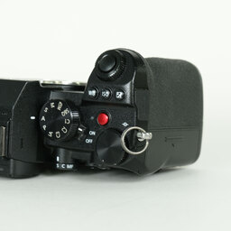 Panasonic LUMIX DC-S5 Panasonic LUMIX DC-S5