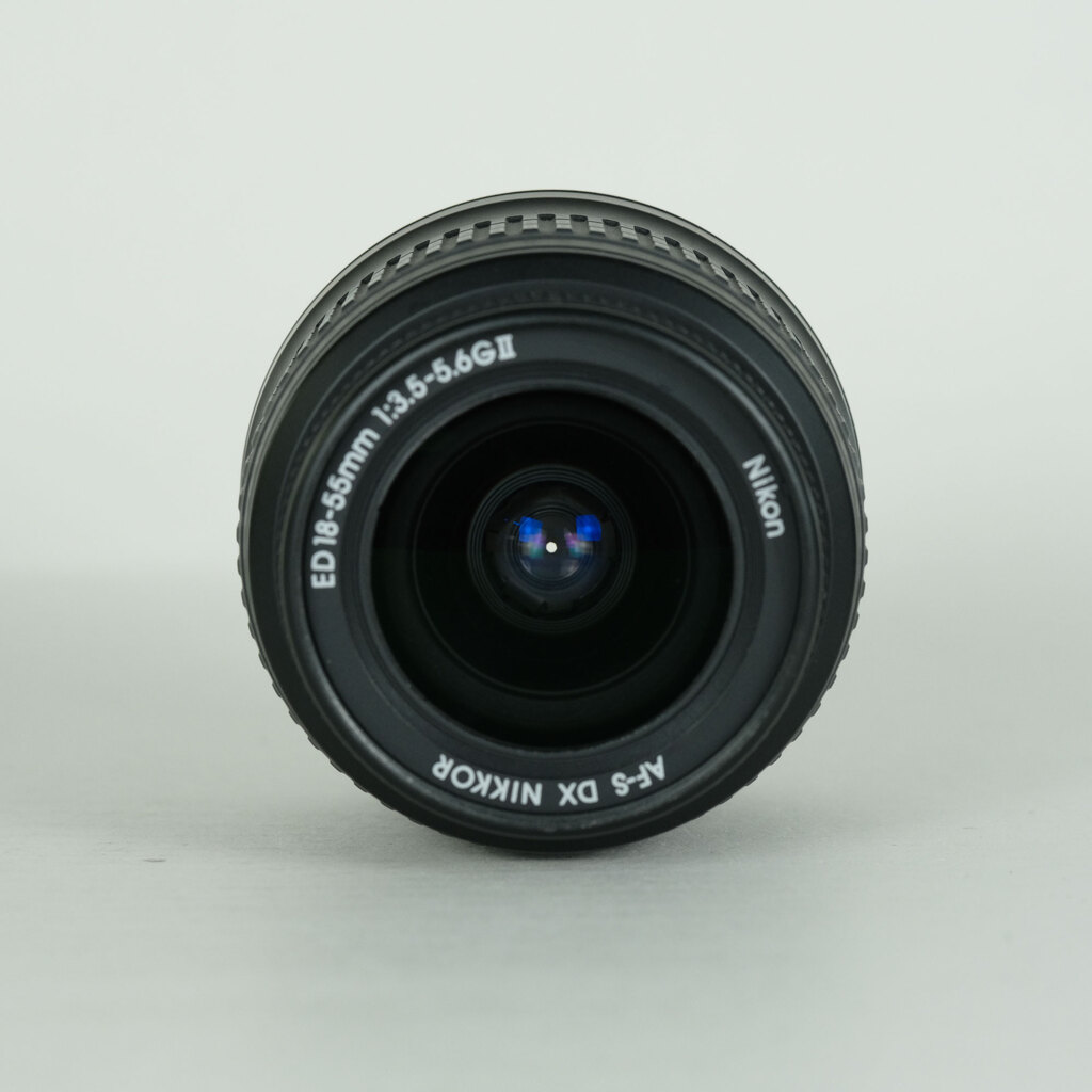 Nikon AF-S DX Zoom-Nikkor 18-55mm F3.5-5.6G ED II ブラックの出品