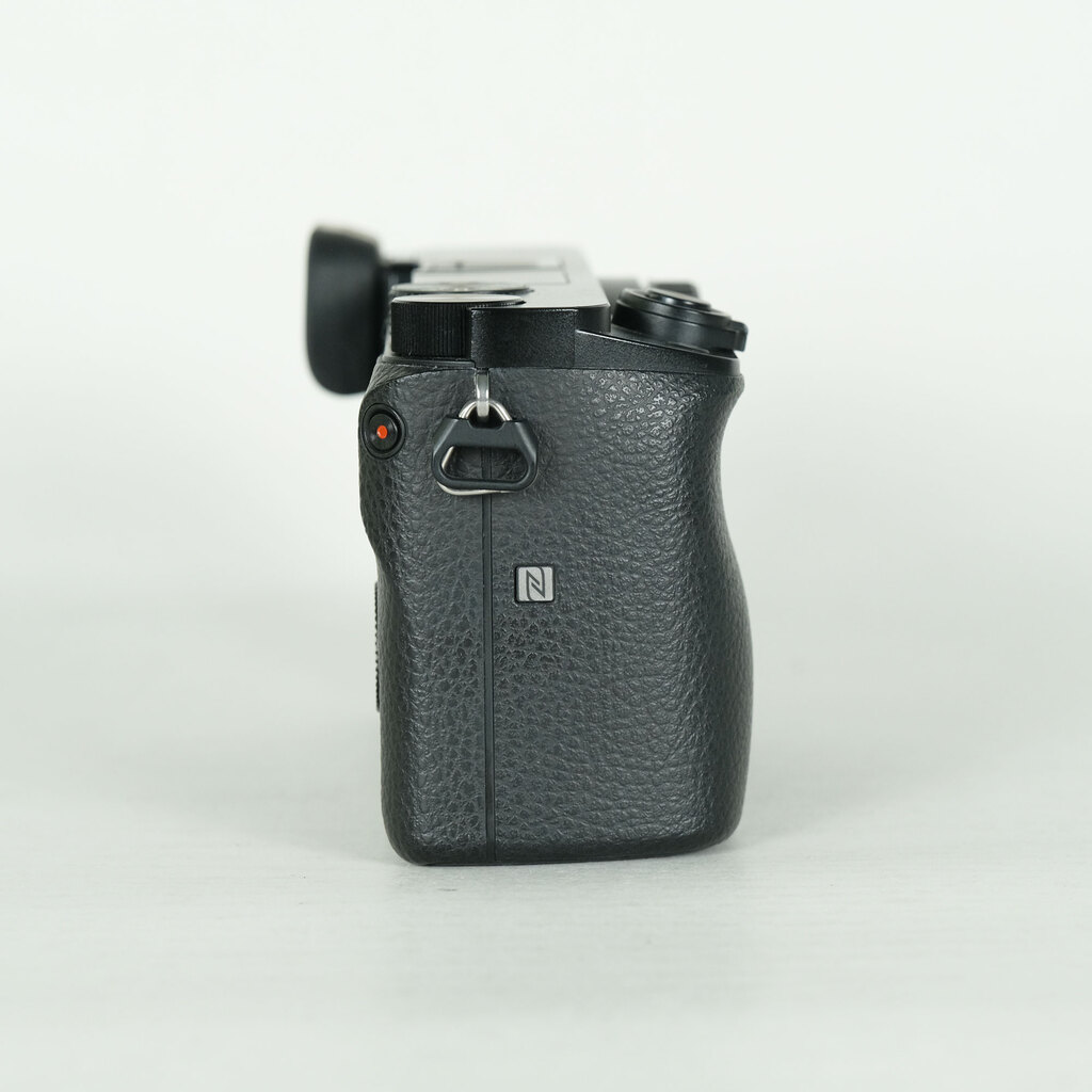 SONY α6000(ILCE-6000) SONY α6000(ILCE-6000)