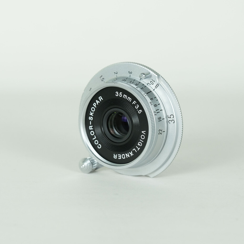 コシナ フォクトレンダー COLOR-SKOPAR 35mm F3.5 Aspherical VM シルバー コシナ フォクトレンダー COLOR-SKOPAR 35mm F3.5 Aspherical VM シルバー
