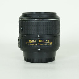 Nikon AF-S DX NIKKOR 18-55mm f3.5-5.6G VR II