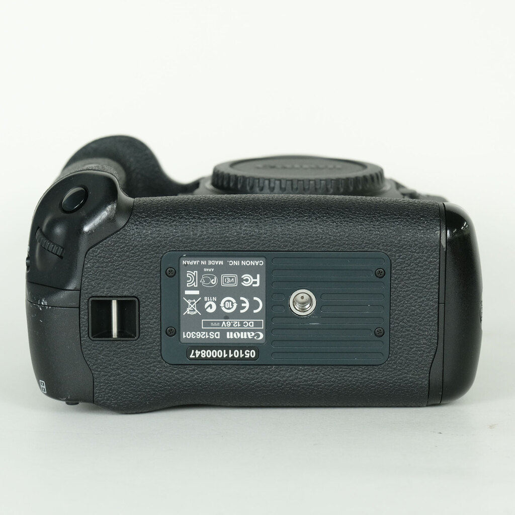 Canon EOS-1D Xの出品 | ONE SCENE（ワンシーン）