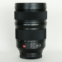 Panasonic LUMIX S PRO 24-70mm F2.8 Panasonic LUMIX S PRO 24-70mm F2.8