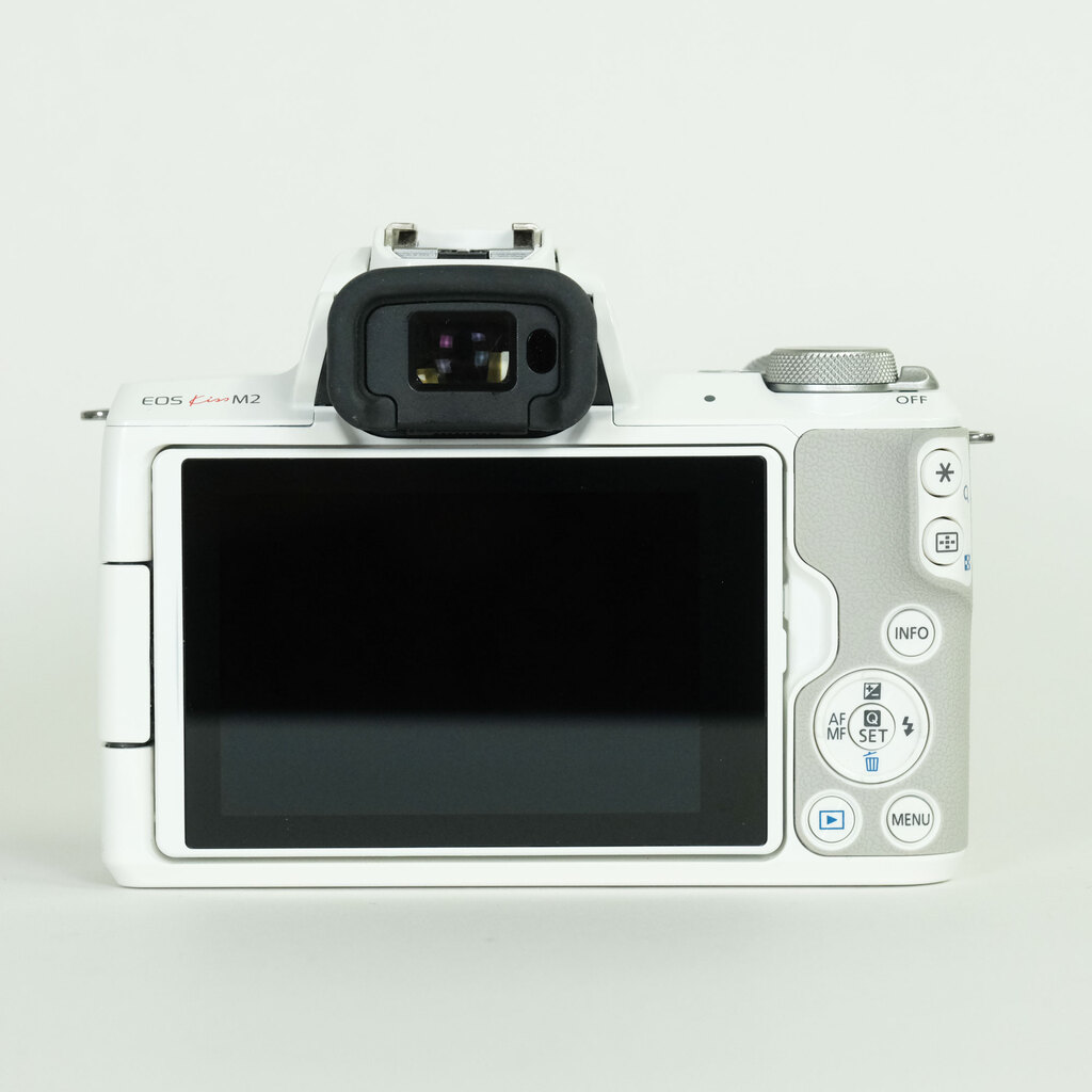 Canon EOS Kiss M2