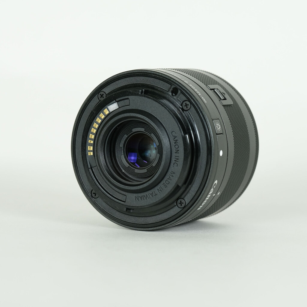 Canon EF-M28mm F3.5 マクロ IS STM