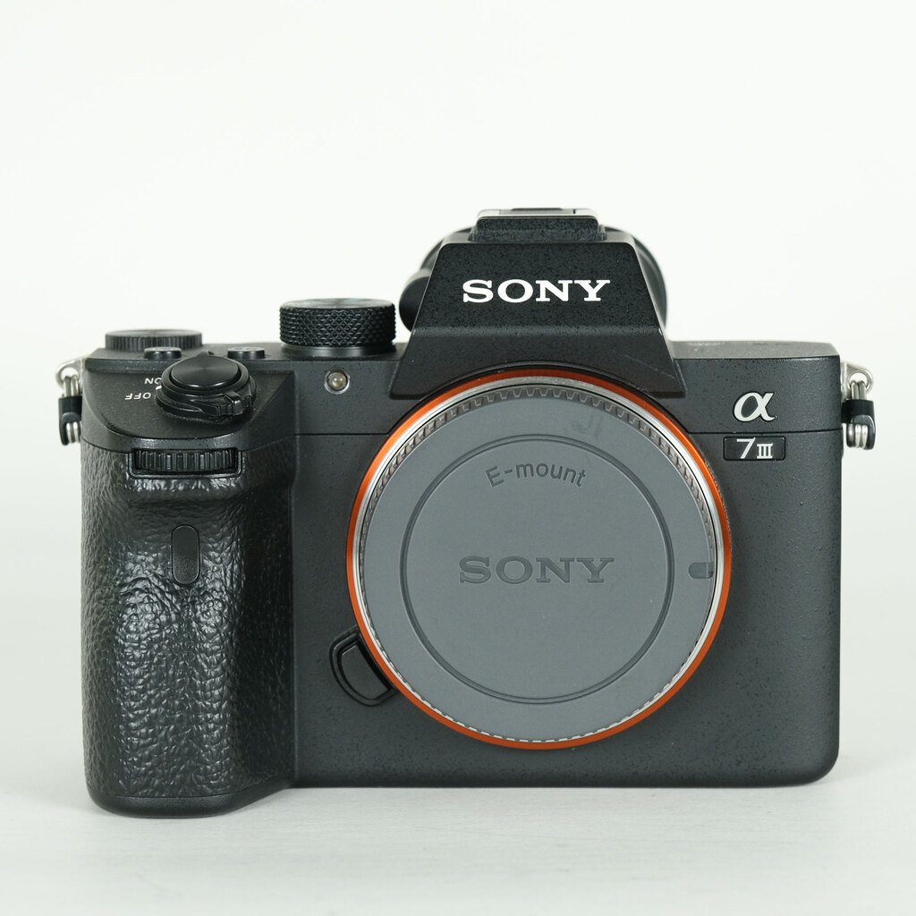 SONY α7 III(ILCE-7M3) SONY α7 III(ILCE-7M3)