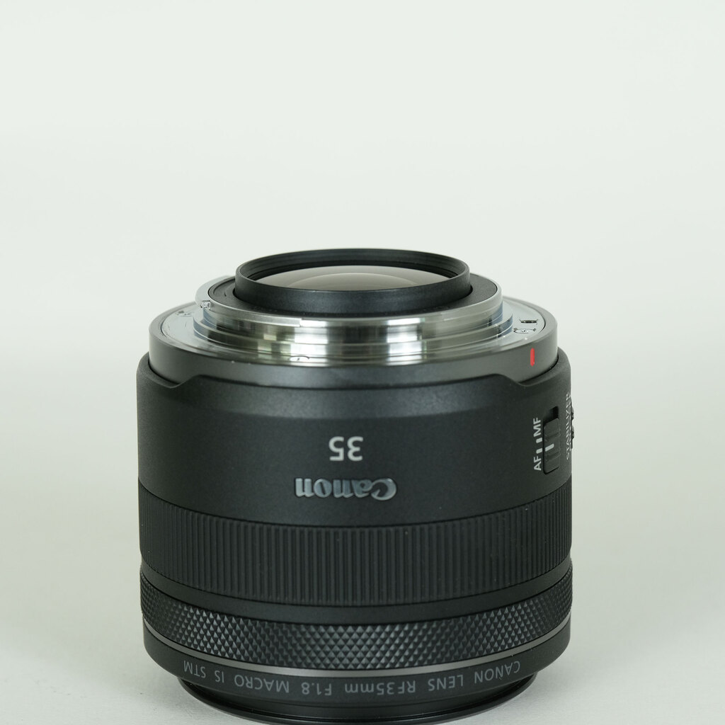 Canon RF35mm F1.8 MACRO IS STM
