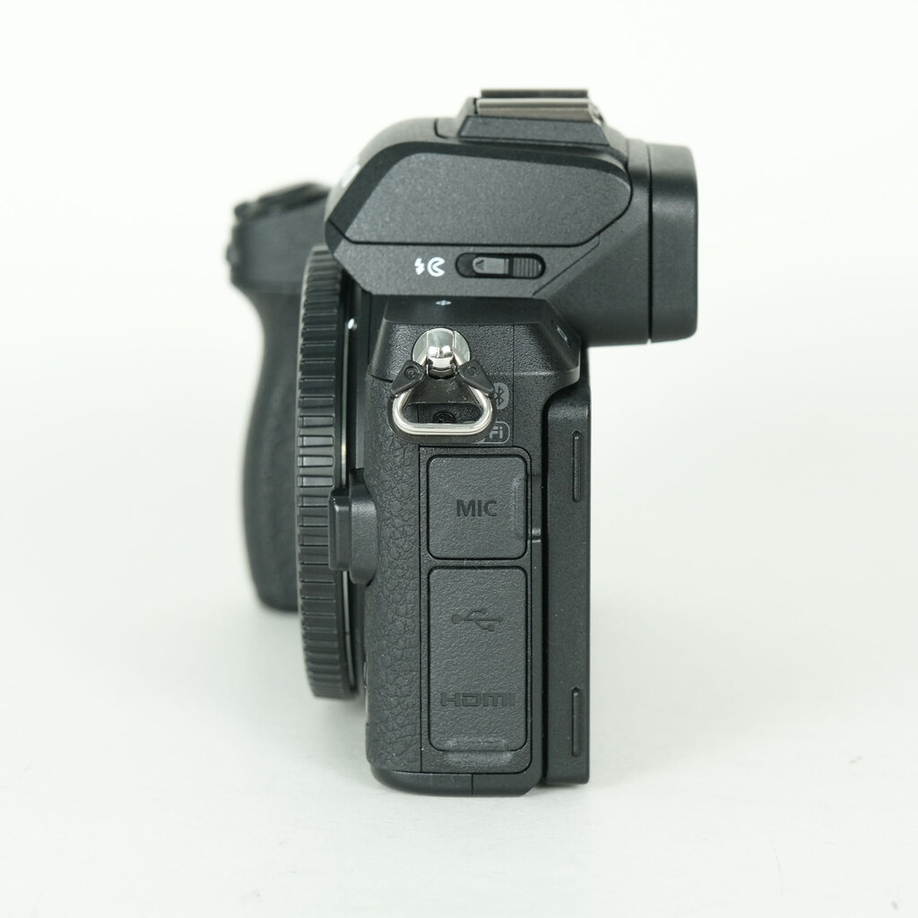 Nikon Z50 [�{�f�B]