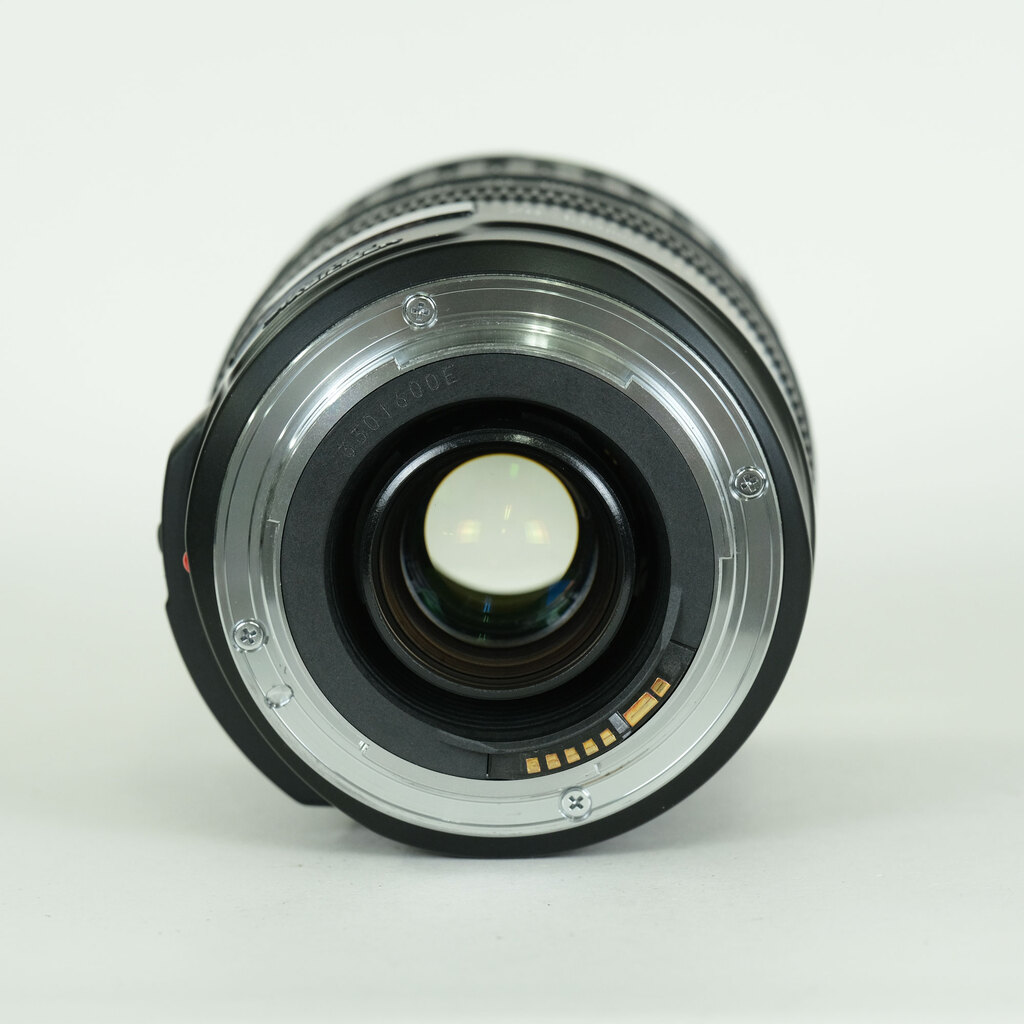 Canon EF28-135mm F3.5-5.6 IS USM Canon EF28-135mm F3.5-5.6 IS USM