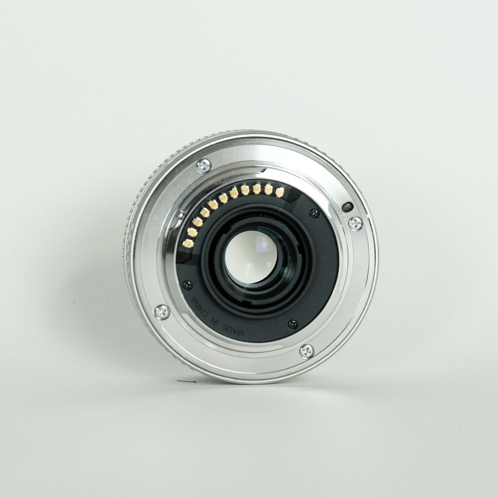 OLYMPUS M.ZUIKO DIGITAL 17mm F2.8 シルバー