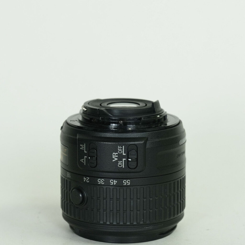 Nikon AF-S DX NIKKOR 18-55mm f3.5-5.6G VR II