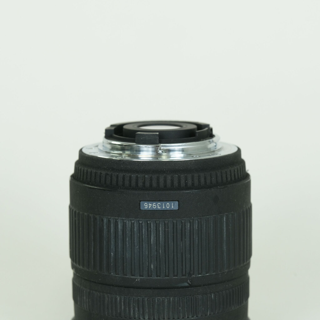 SIGMA 18-200mm F3.5-6.3 DC [ニコンF用]