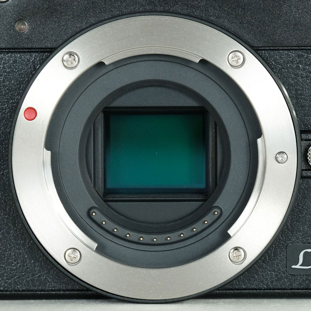 Panasonic LUMIX DMC-GM5ボディ ブラック