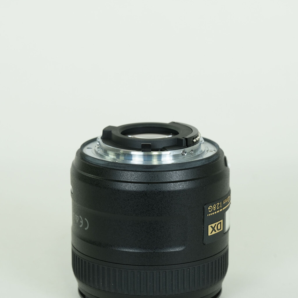 Nikon AF-S DX Micro NIKKOR 40mm f/2.8G
