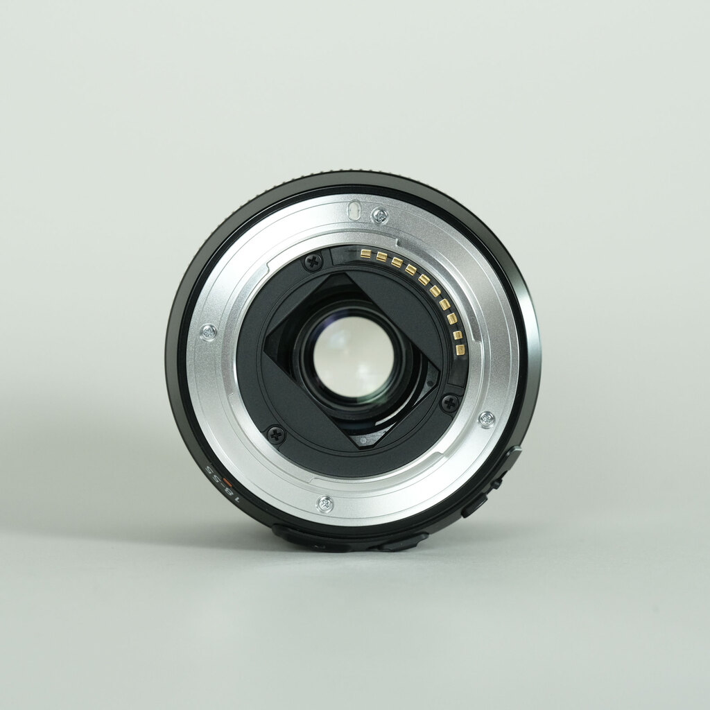 FUJIFILM XF18-55mmF2.8-4 R LM OIS FUJIFILM XF18-55mmF2.8-4 R LM OIS