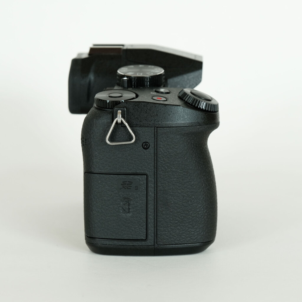 Panasonic LUMIX DMC-G8 Panasonic LUMIX DMC-G8